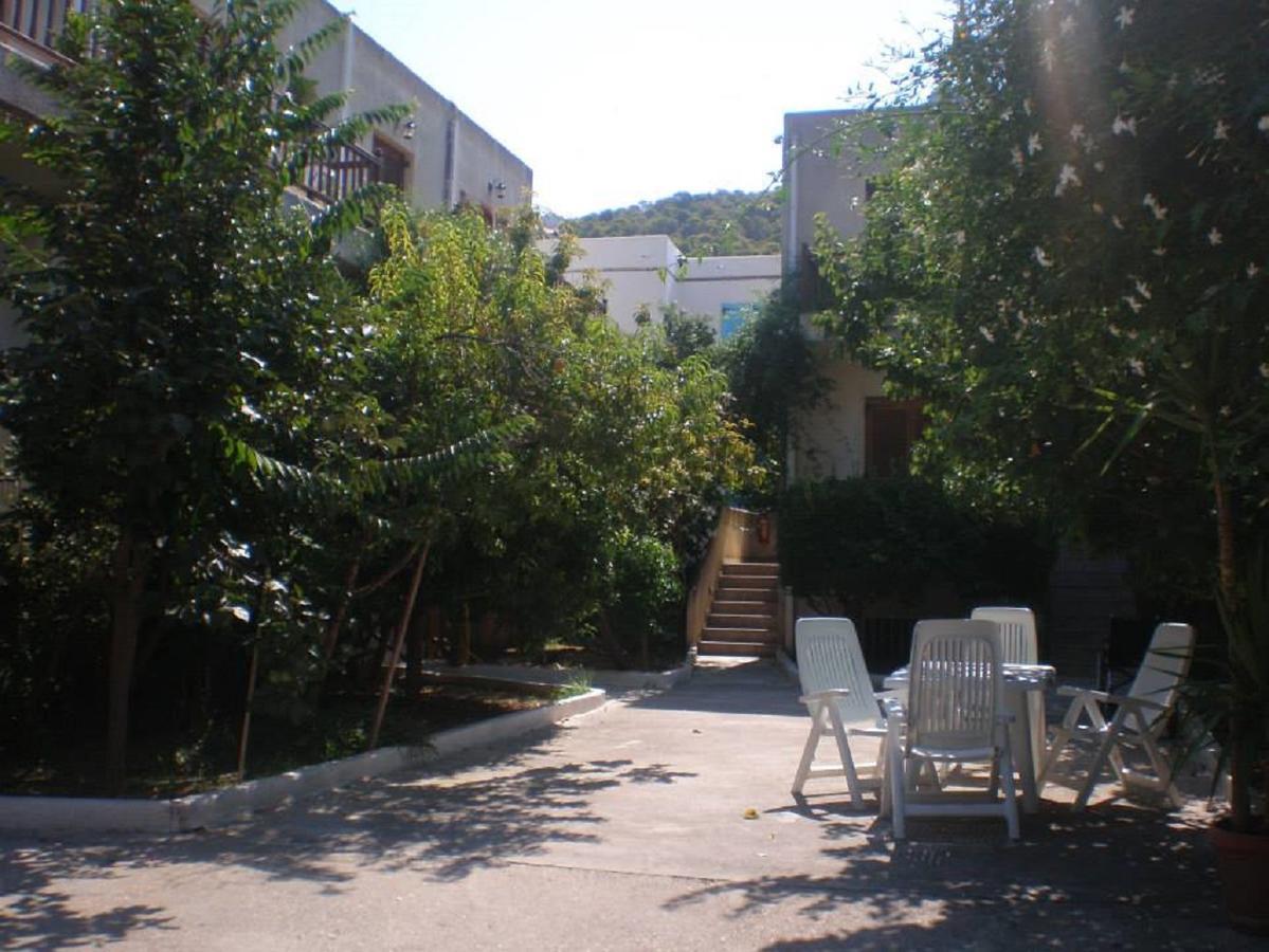 Ilios Apartments Poros Town Exterior photo